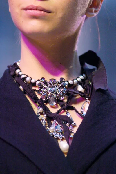 Look 3